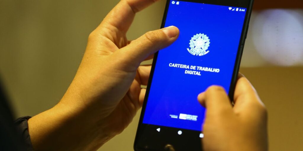 Consignado CLT: veja passo a passo para baixar carteira de trabalho digital