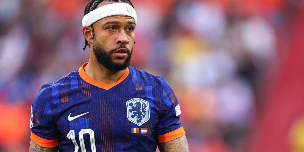 Memphis Depay é convocado pela Holanda às vésperas da final do Paulistão