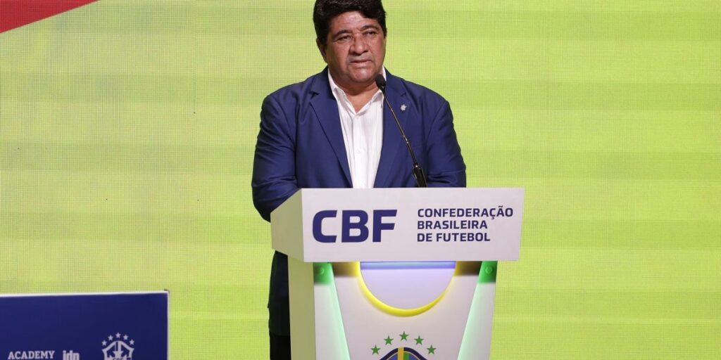 Presidente da CBF peita Conmebol e questiona ações brandas contra racismo