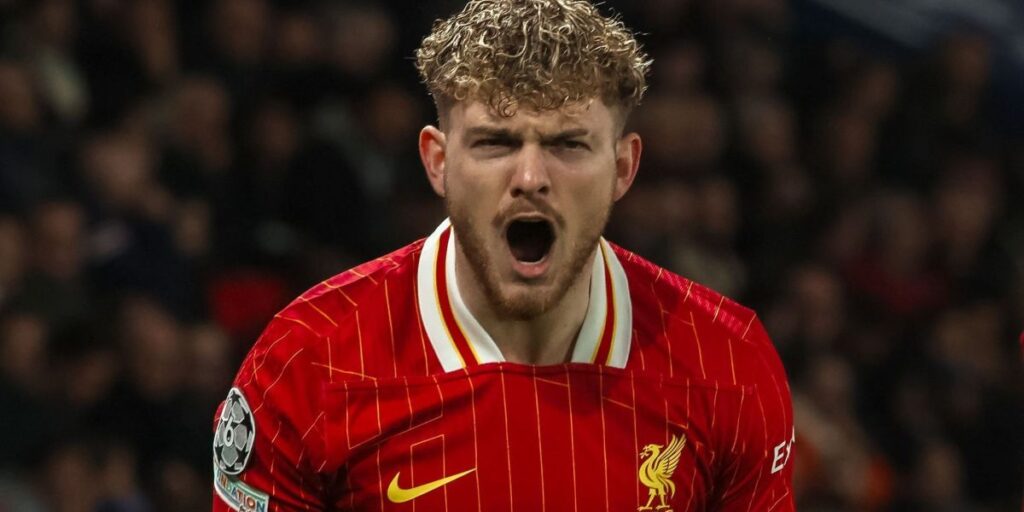 Liverpool marca no fim, vence PSG e abre vantagem na Champions League