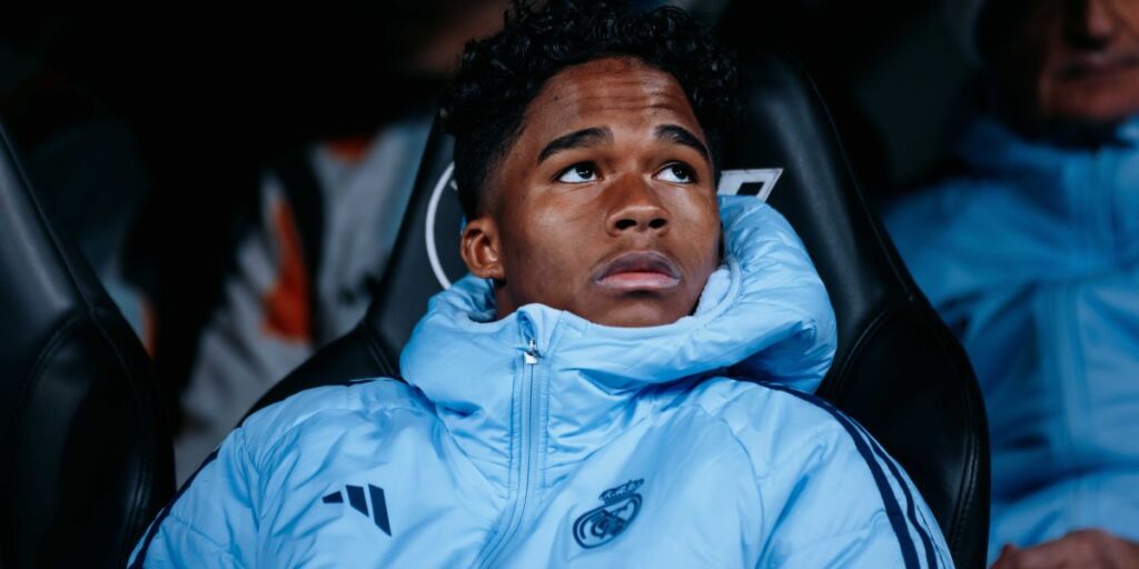 Ancelotti volta a falar sobre Endrick: “No Real Madrid, é normal ser banco”