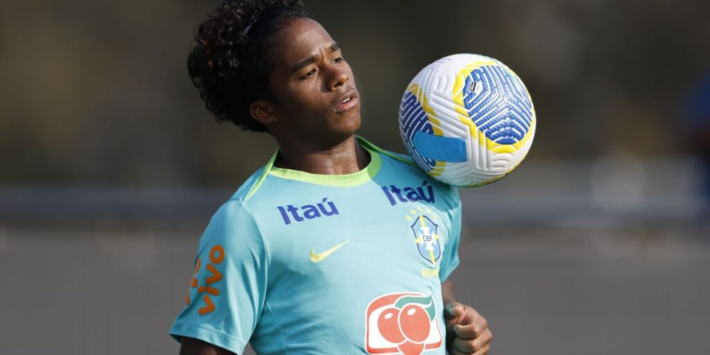 Endrick fora da Seleção: quando foi a última convocação do atacante