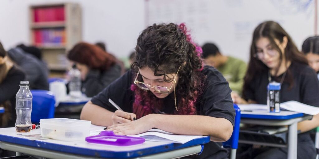 Programa do MEC prepara alunos da rede pública para institutos federais