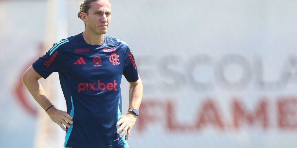 Filipe Luís, do Flamengo, exalta o Mundial e prevê duelo com antigo clube
