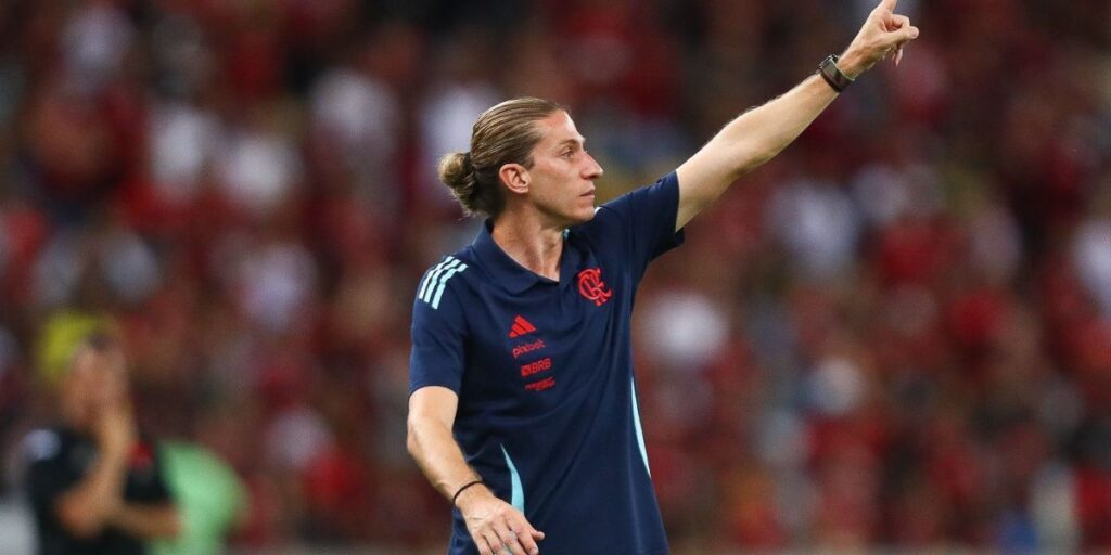 Filipe Luís brinca sobre Jesus e Simeone: "Ainda não conhecem meu trabalho"