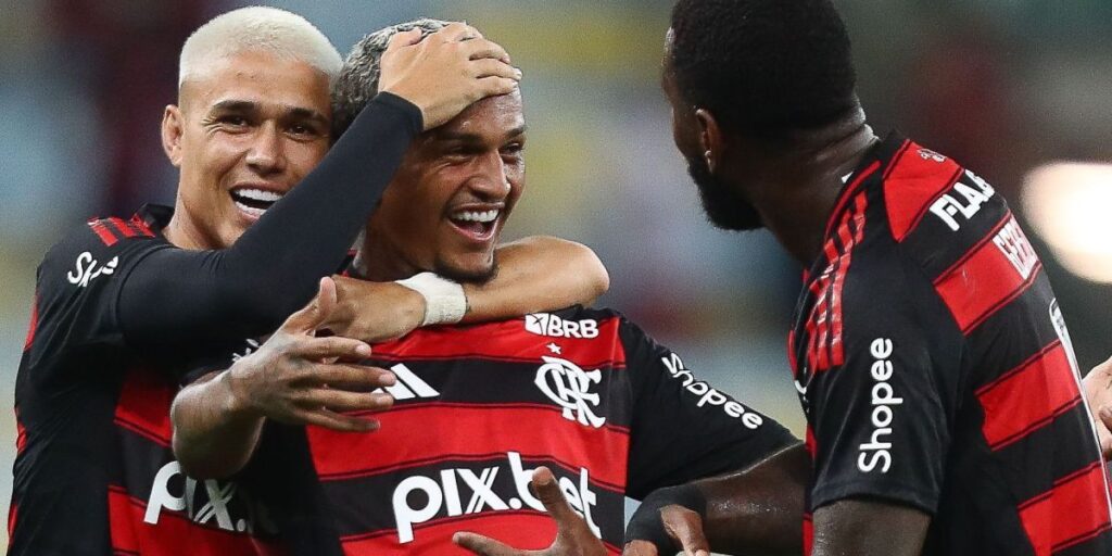 Dorival Jr vai ao Maracanã e vê gol de Wesley, recém-convocado da Seleção