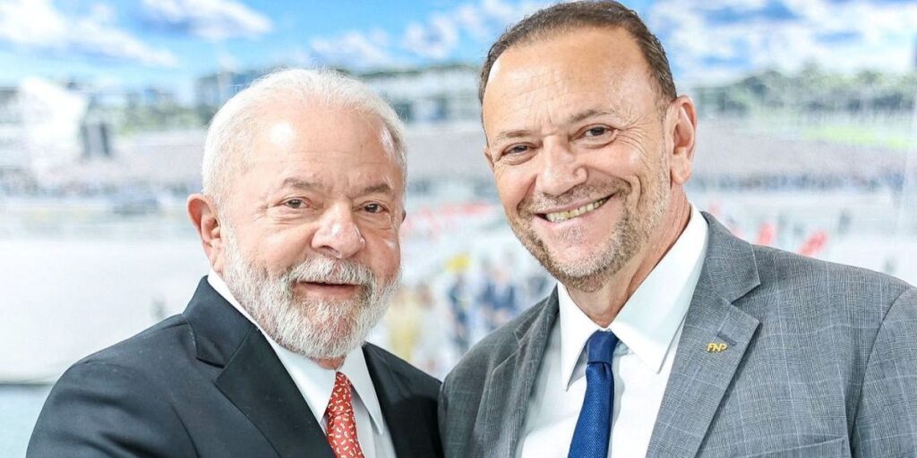 Puxado para disputa interna do PT, Lula reforça apoio a Edinho Silva