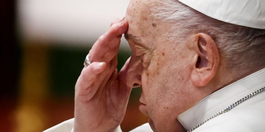 Papa Francisco planeja primeira aparição pública desde que foi internado