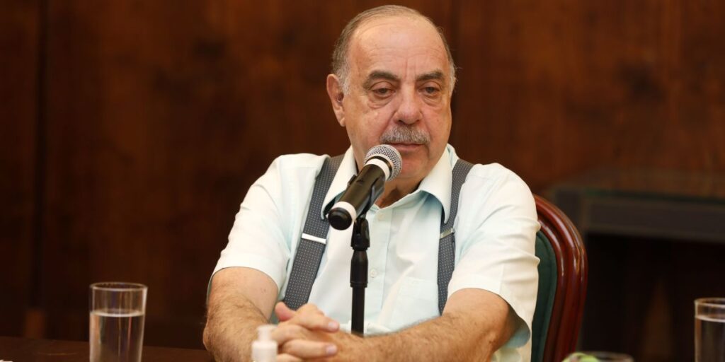 Despedida de Fuad tem velório aberto, autoridades e cortejo em BH