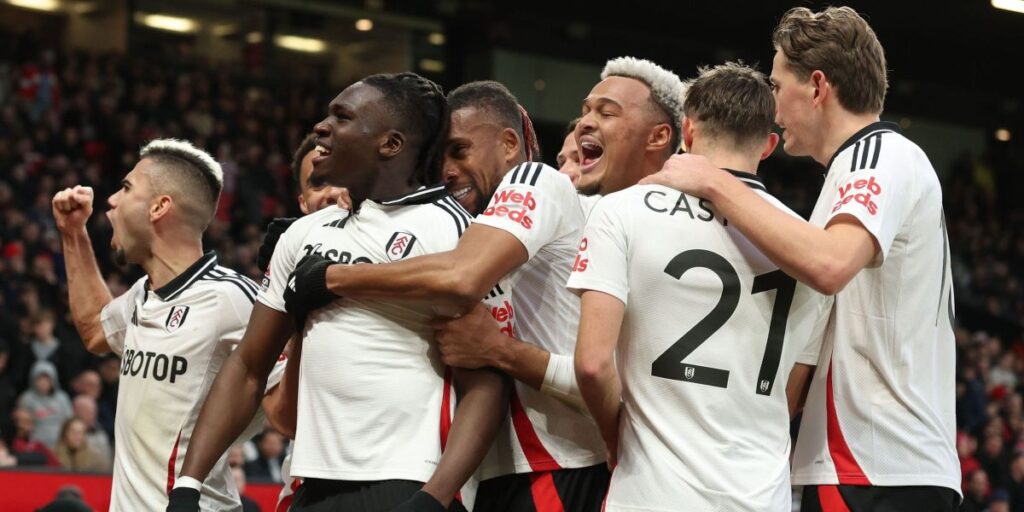 Leno brilha nos pênaltis e Fulham elimina o Manchester United na FA Cup