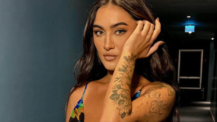 Gabi Melim estreia primeira turnê solo após fim da banda: "Não me assombra"