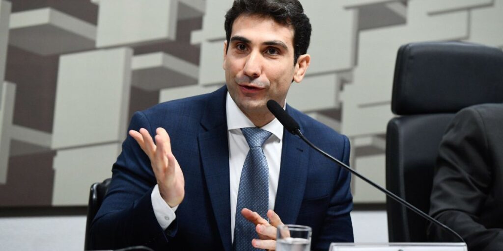 Galípolo grava vídeo para explicar mudanças no Pix; assista