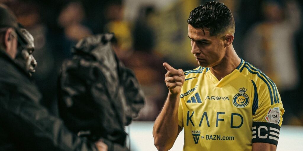 Cristiano Ronaldo faz pedido inusitado a Neymar no Instagram; veja