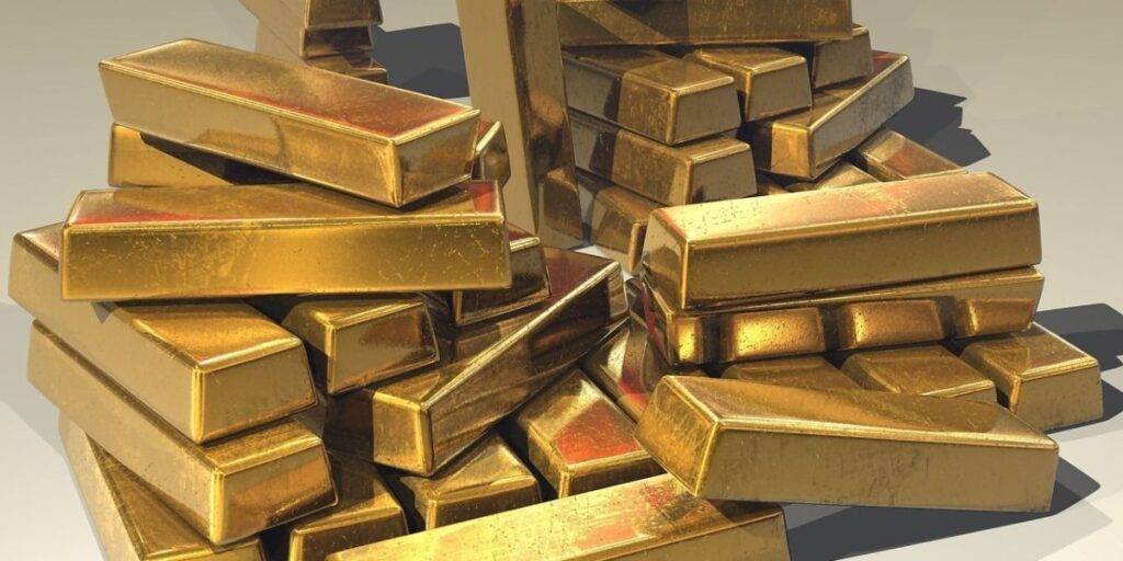 Ouro fecha em alta com preocupações econômicas e dólar fraco