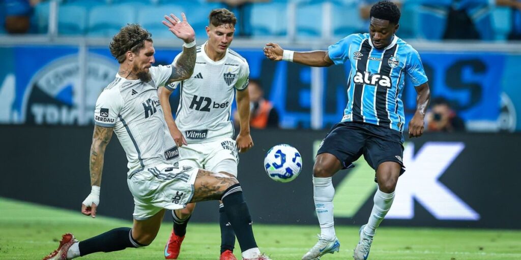 CBF admite ao Atlético-MG erro em jogo contra o Grêmio; saiba detalhes