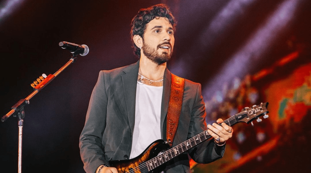 Gustavo Mioto brinca sobre “ficar de vela” após terminar com Ana Castela