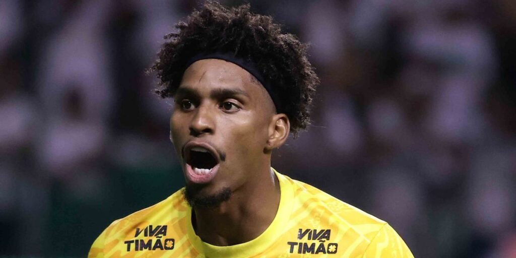 Goleiro do Corinthians rebate Abel, do Palmeiras, sobre pressão na final