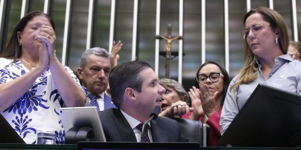 Consolidação do Republicanos permite ensaio para candidatura ao Planalto