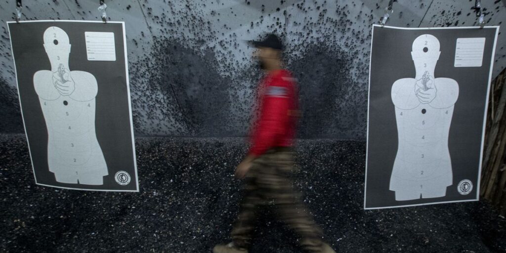 CACs: governo já conseguiu derrubar 8 leis que facilitam porte de arma