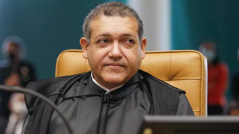 Nunes Marques pede vista de julgamento de Zambelli; Zanin antecipa voto