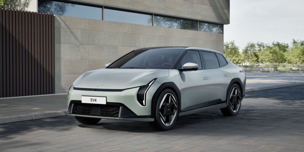 Com duas opções de carroceria, conheça o Kia EV4 2026
