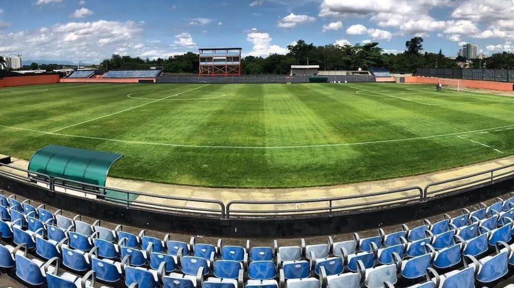 Nova Iguaçu x Madureira: horário e onde assistir ao jogo do Carioca