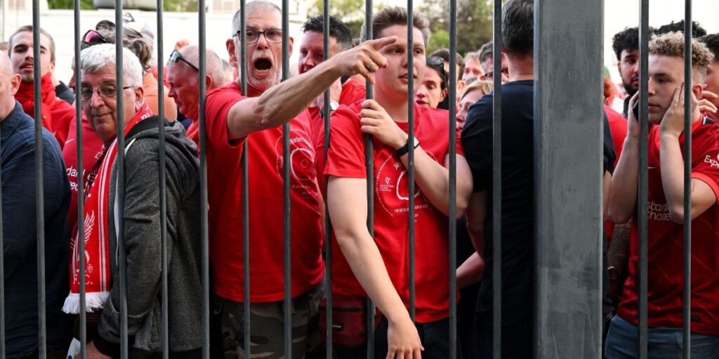Uefa perde tentativa de anular ação de torcedores do Liverpool; entenda