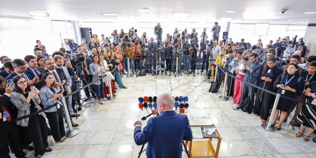 Governo segue impopular apesar de aumento expressivo do PIB