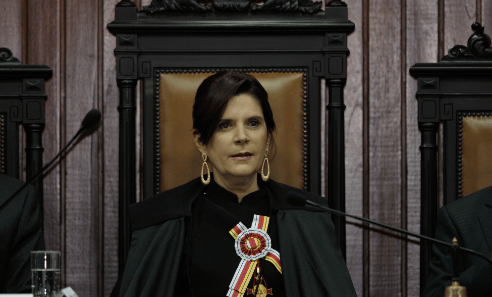 Bolsonaro pode perder patente militar se condenado, diz presidente do STM