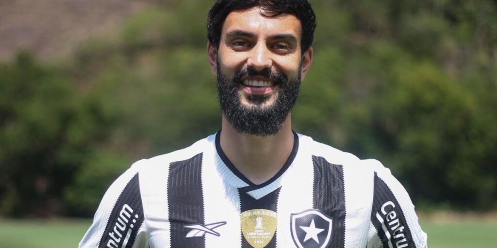 Botafogo anuncia contratação de Mastriani, ex-Athletico-PR