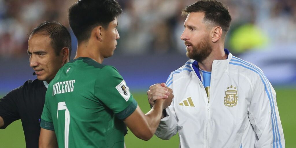 América-MG contrata vice-artilheiro das Eliminatórias