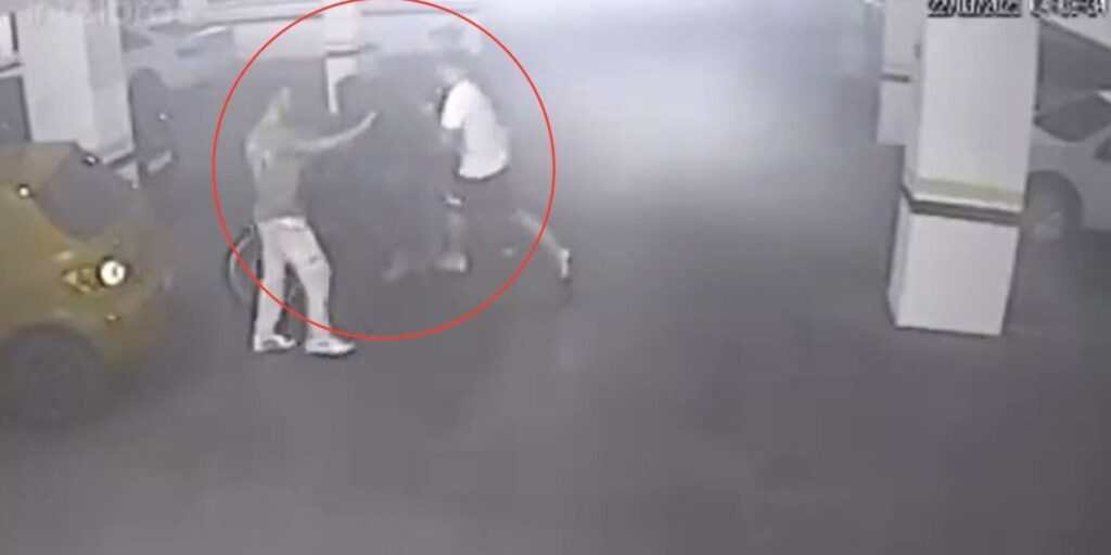 Motoboy é esfaqueado em estacionamento de prédio na Grande Porto Alegre