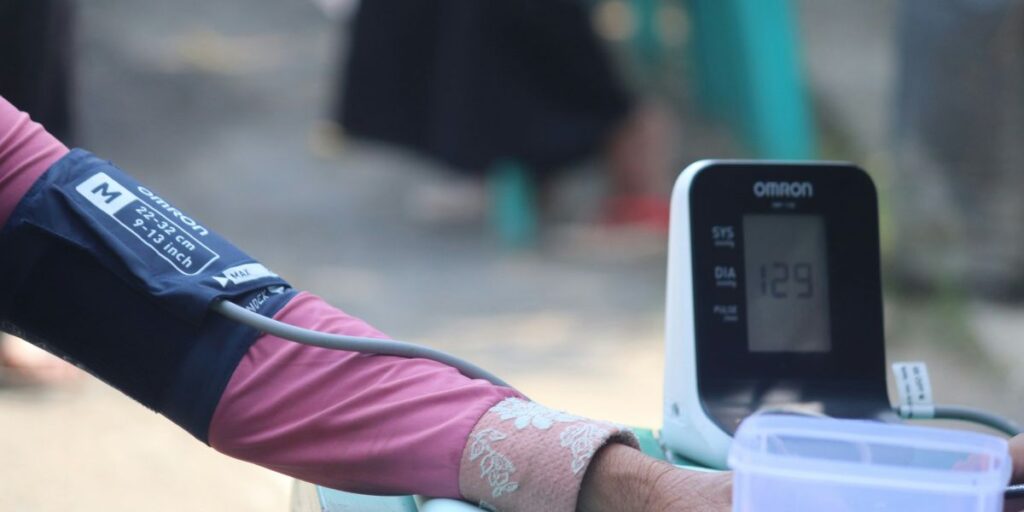 Pressão alta afeta qualidade do sêmen desde juventude, diz estudo