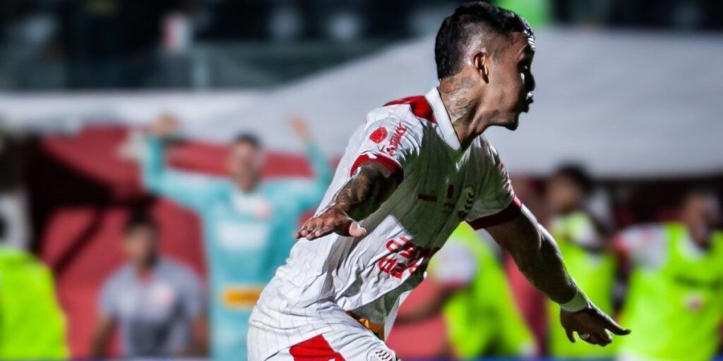 Náutico elimina Vitória no Barradão, e avança na Copa do Brasil