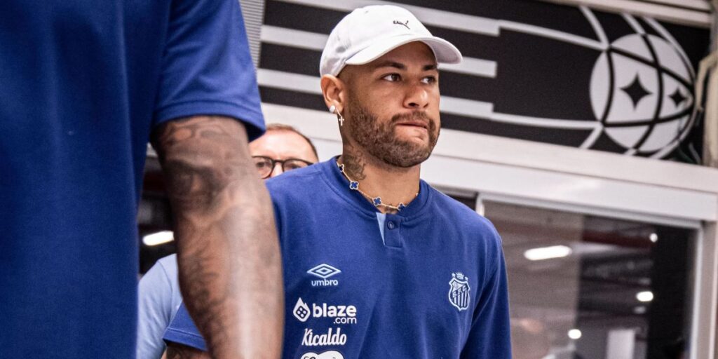 Santos decide manter Neymar em transição física por conta de lesão na coxa