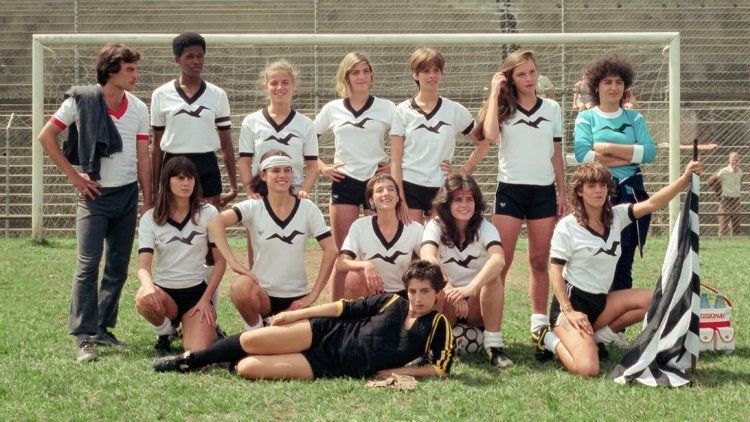 "Onda nova": filme sobre futebol feminino estreia 42 anos após censura