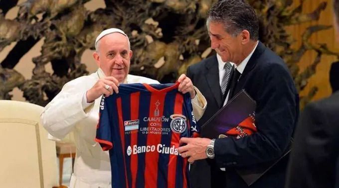 Saiba para qual time torce o papa Francisco