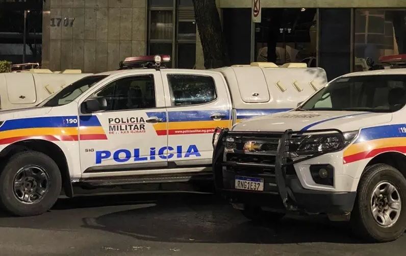 Homem atira contra policiais e é preso em Minas Gerais