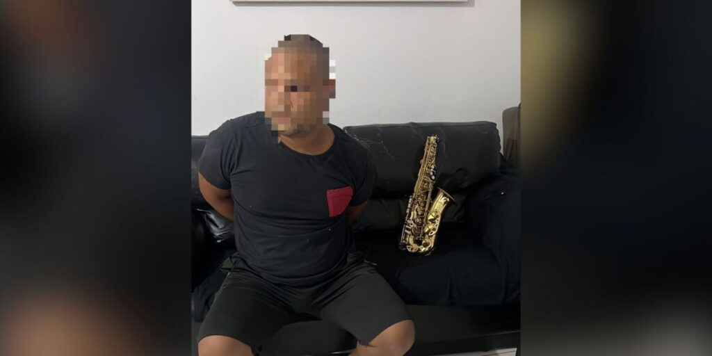 Professor de fanfarra acusado de abuso sexual contra alunas é preso em SC