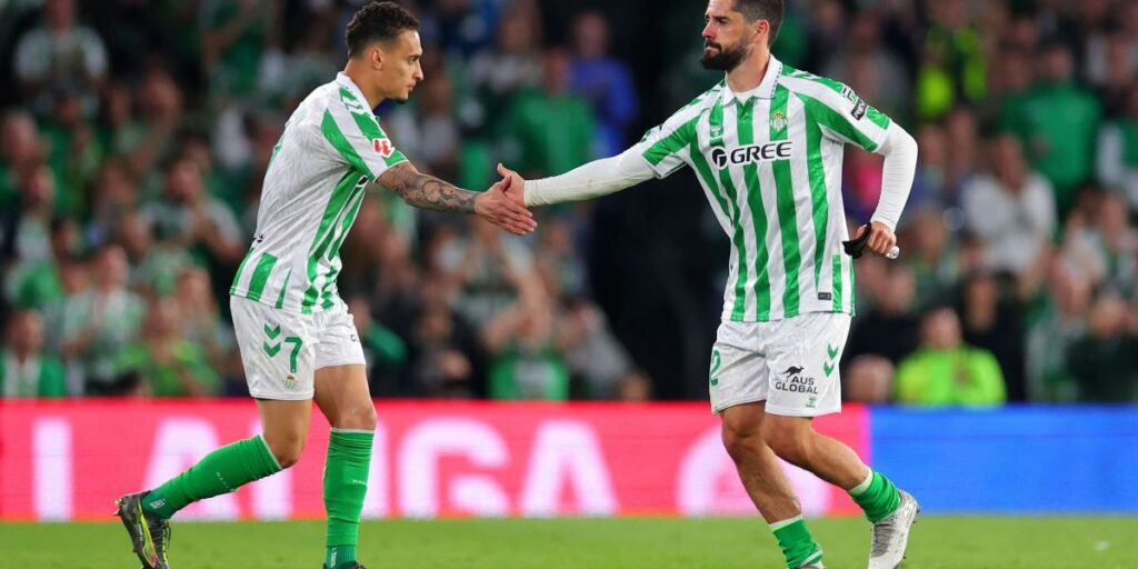 Craque do Betis pede vaquinha para permanência de Antony: "Nos ajuda muito"