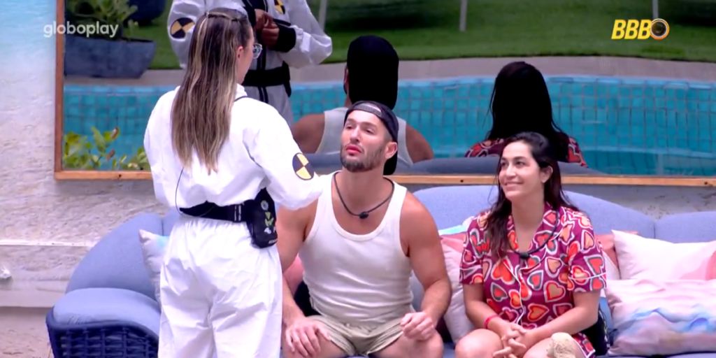 De volta ao BBB25, Renata alerta irmãos Hypolito sobre Gracyanne: "Falsa"
