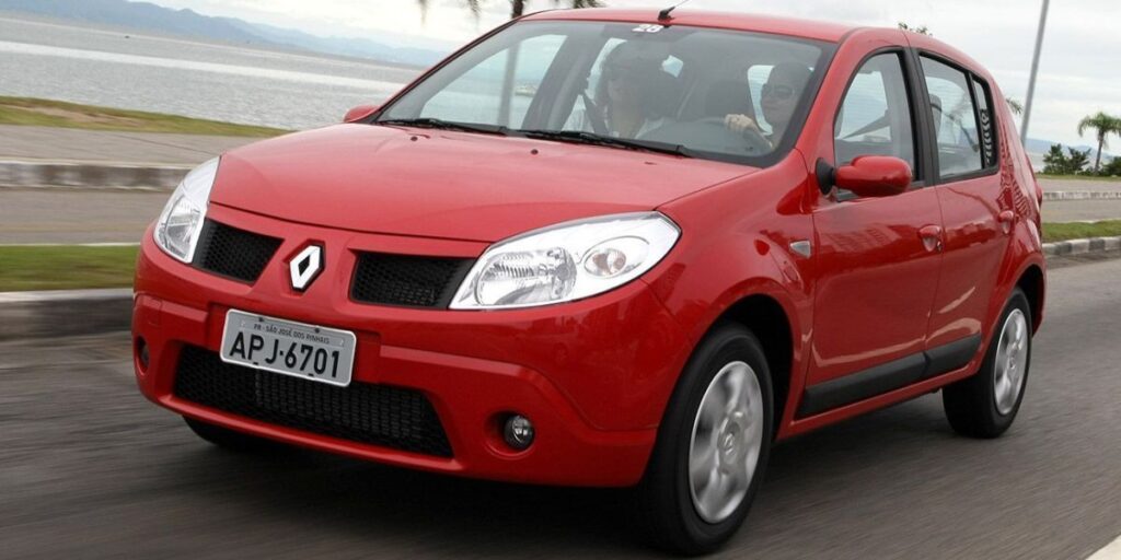Adeus! Renault Sandero sai de linha no Brasil após 17 anos