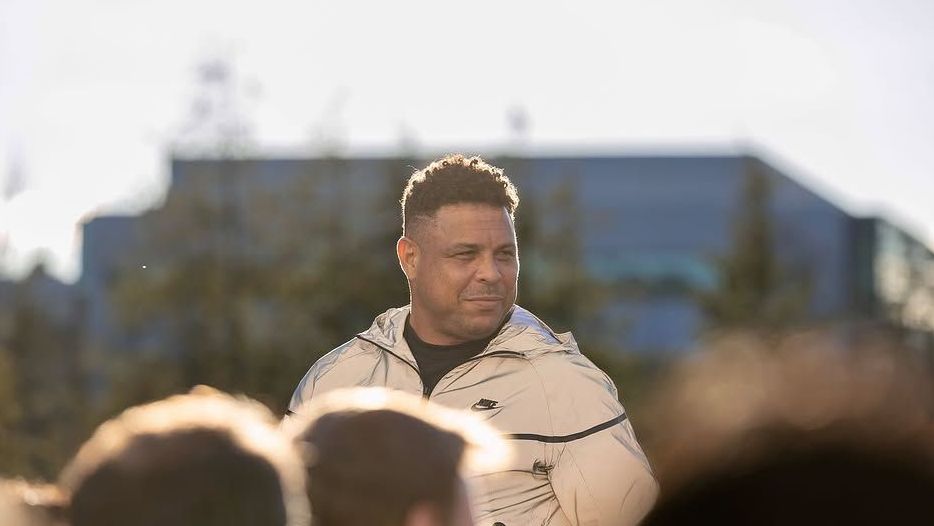 Ronaldo pede desculpas após polêmica com Neymar e manda recado