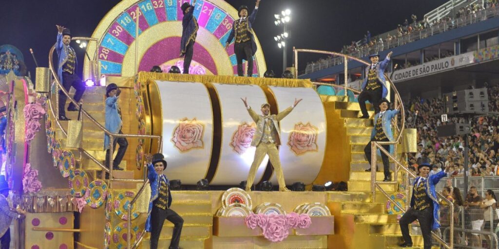 Rosas de Ouro é a campeã do Carnaval de São Paulo 2025