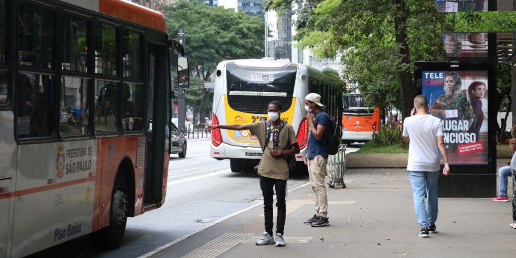 Prefeitura de SP publica decreto que cria programa Mamãe Tarifa Zero
