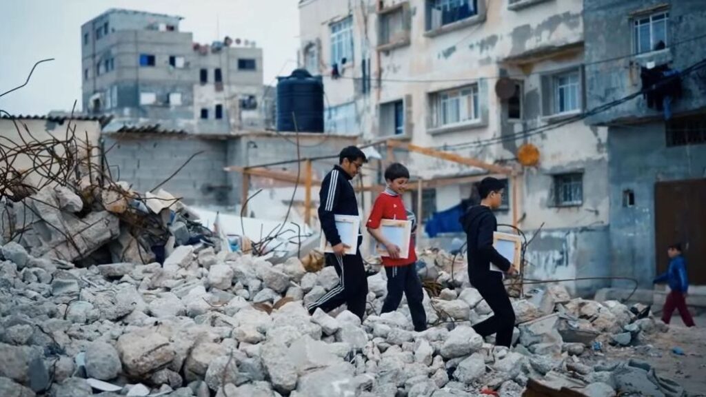 Seleção Palestina divulga vídeo de convocação entre escombros de Gaza