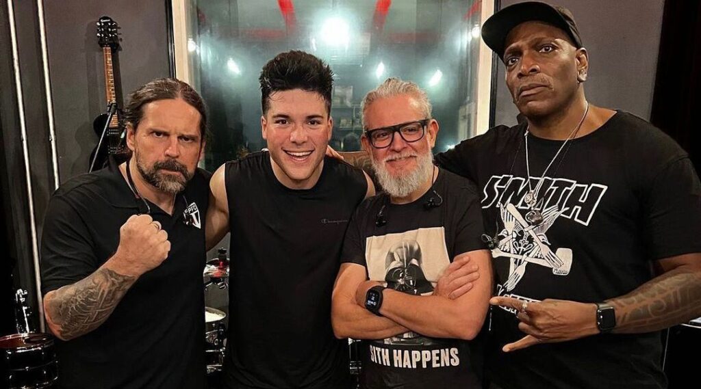 Lollapalooza 2025: Sepultura faz parada da turnê de despedida no festival