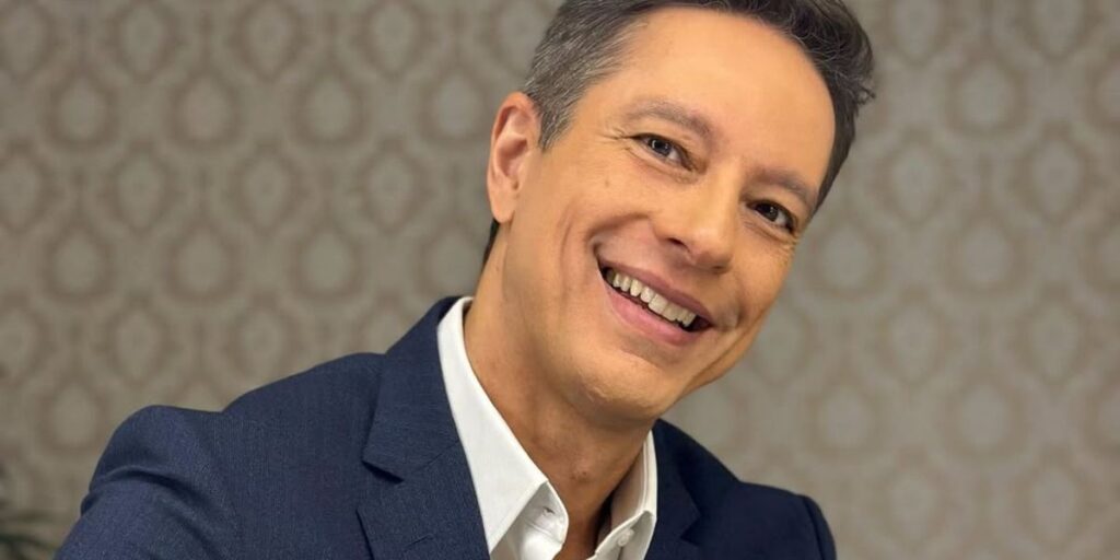 Sergio Aguiar substitui Celso Freitas à frente do Jornal da Record