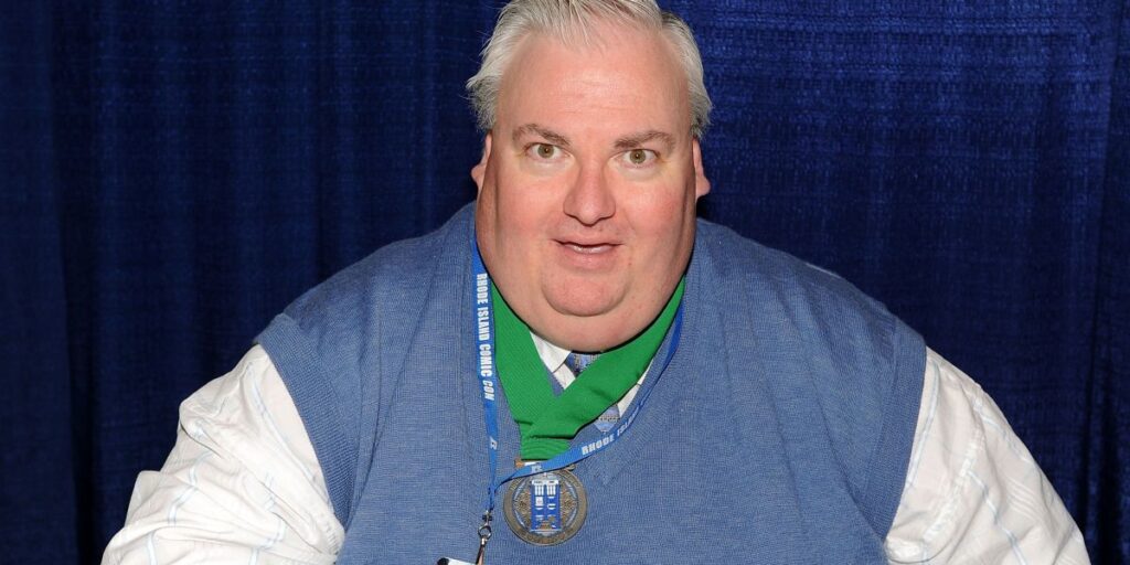 Morre aos 63 anos Simon Fisher-Becker, ator conhecido por "Harry Potter"