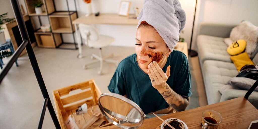 "Botox da natureza": usar alimentos no skincare funciona? Veja